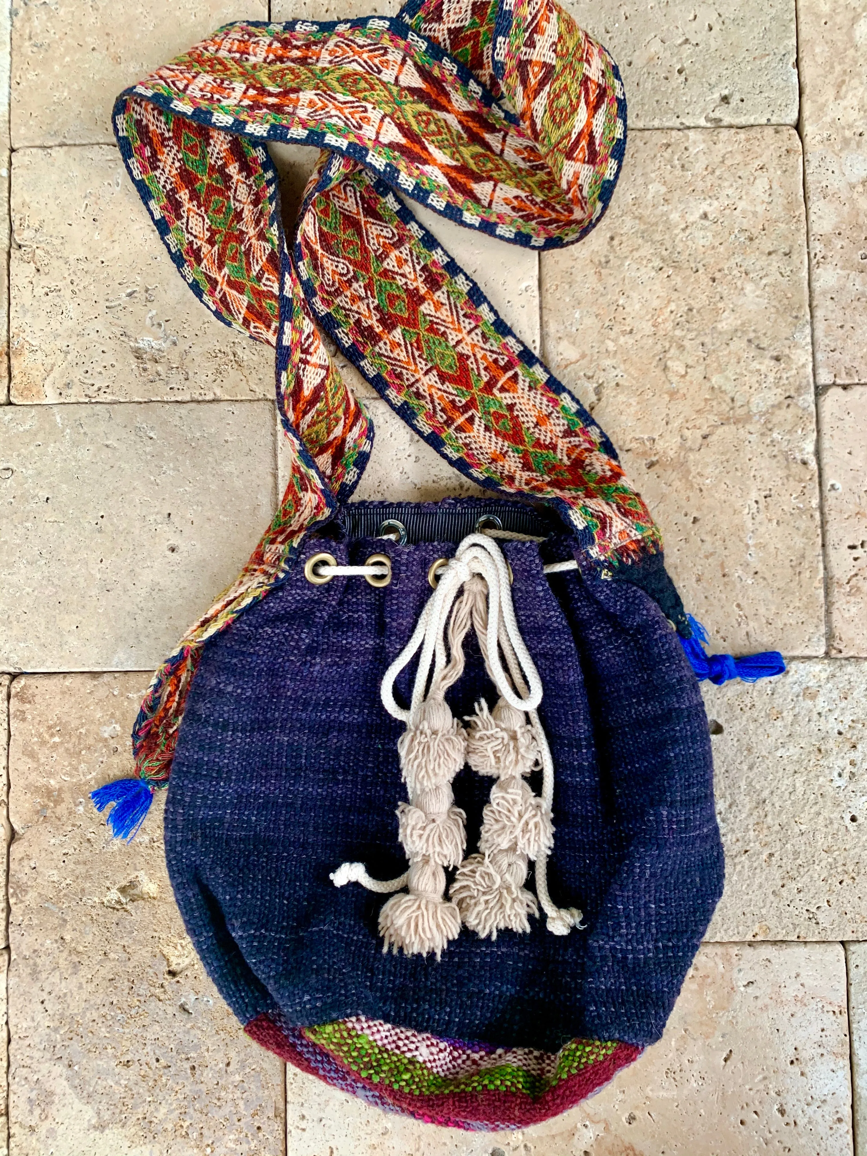 Cinturon Bucket in Navy (MORE STRAP COLORS)