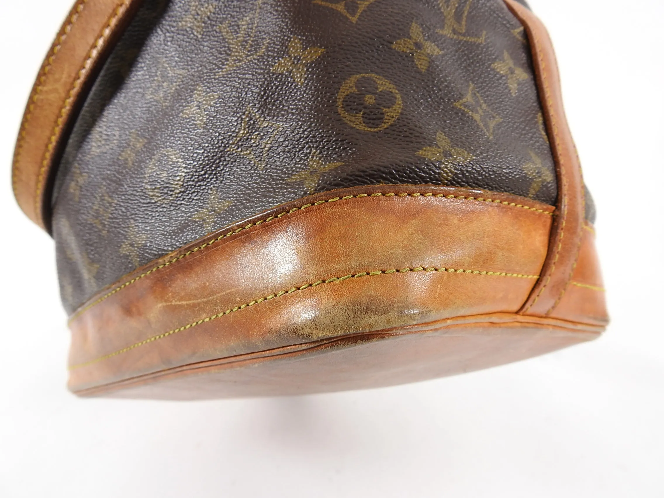 Louis Vuitton Vintage 1986 Monogram Noe GM Bucket Bag