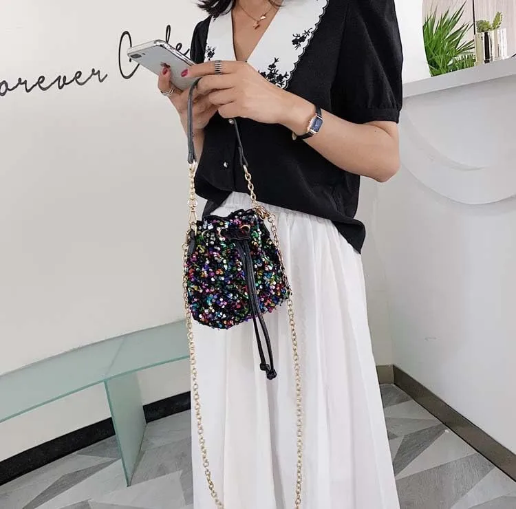 Sequin Bucket Bag Glitter Drawstring Shoulder Purse Bag Sparkle Mini Shopping Pouch Handbag with Detachable Chain Strap