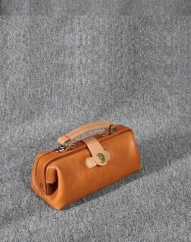 Womens Coffee Leather Mini Doctor Handbag Purses Classic Coffee Doctor Crossbody Purses for Women